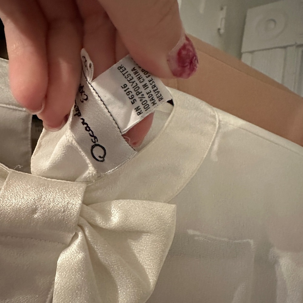 Oscar de la Renta Bow Blouse - Picture 4 of 6